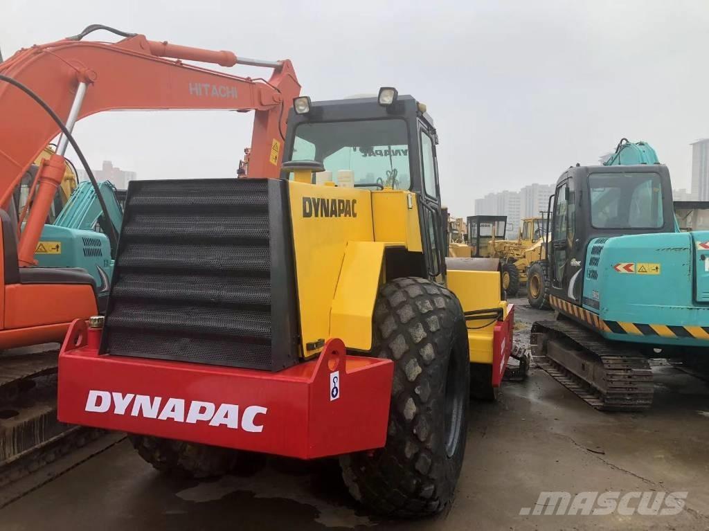 Dynapac CA301D Катки тротуарные