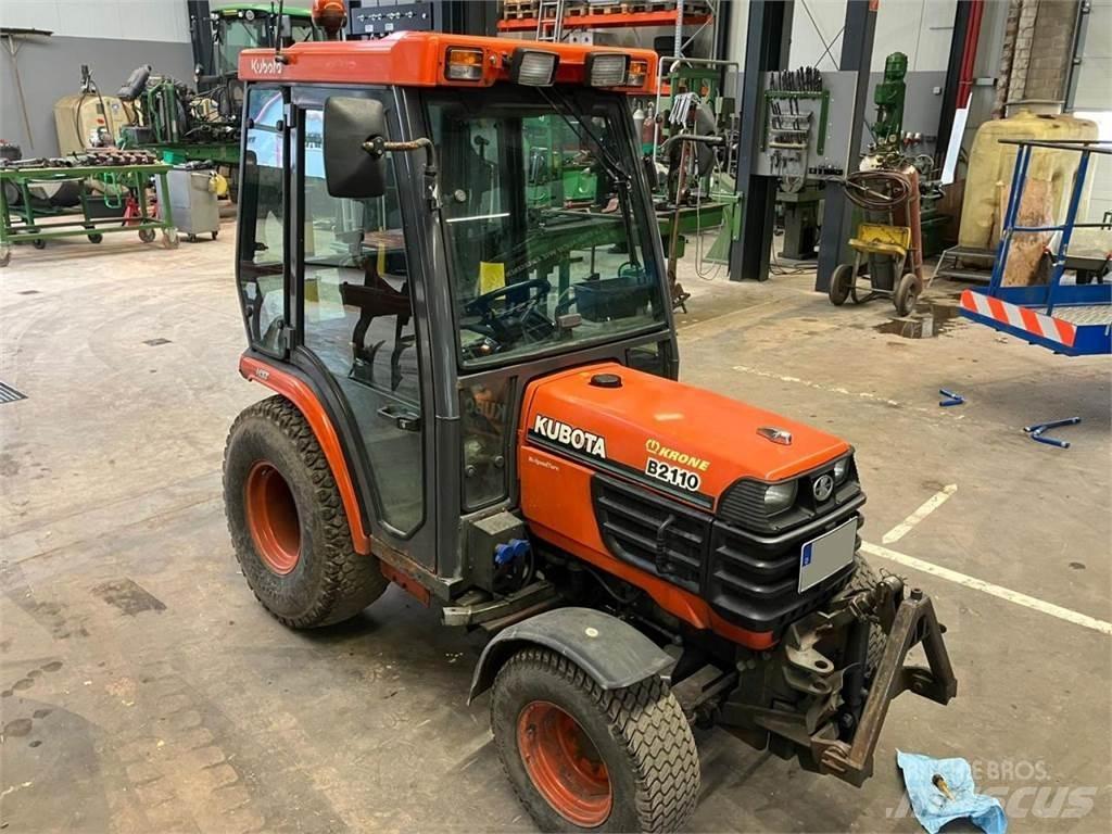 Kubota B2110 Коммунальные тракторы