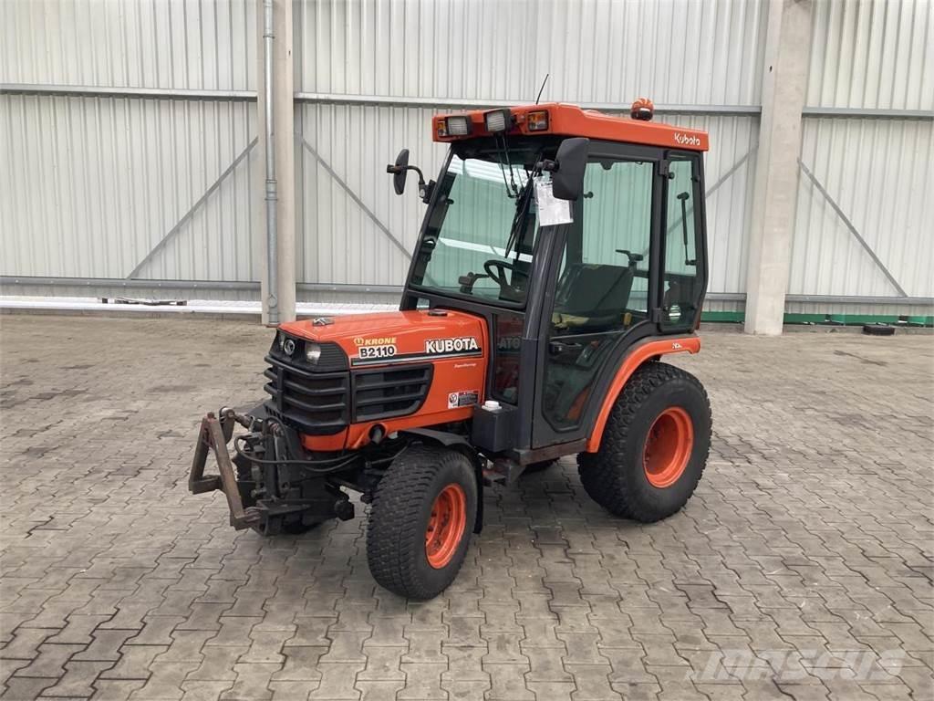 Kubota B2110 Коммунальные тракторы