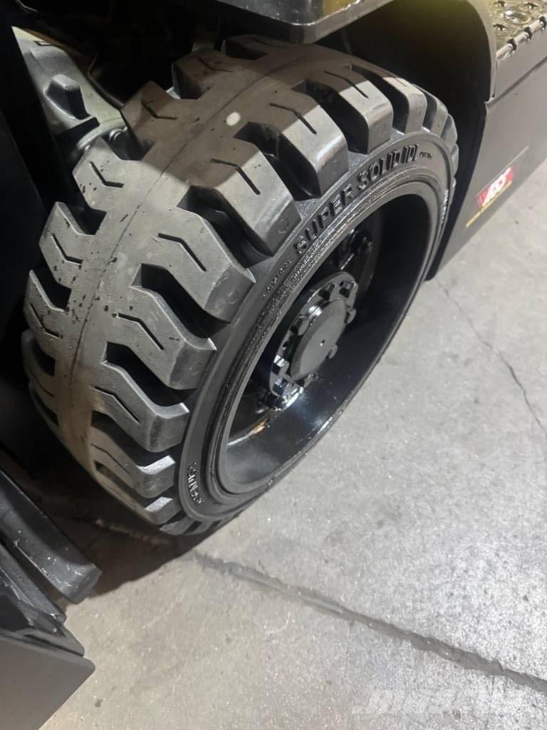 Hyster E 60 XN Электропогрузчики