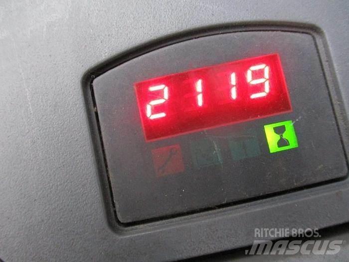 BT LPE 200-6 Самоходные электрические тележки