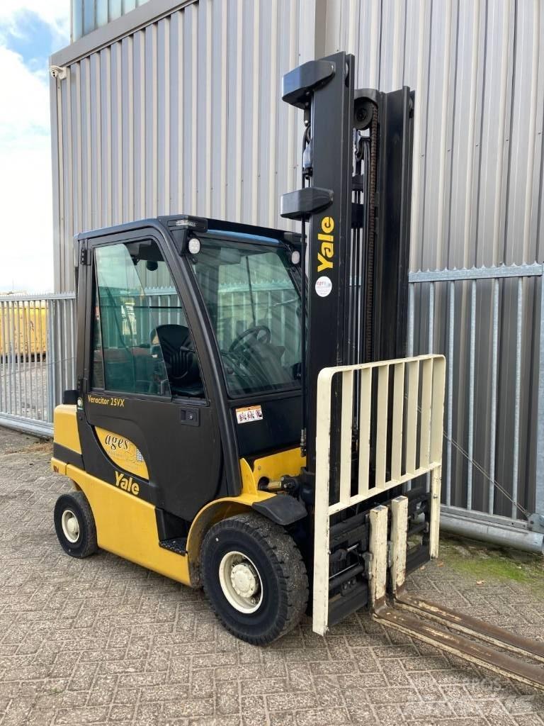 Yale GLP25VX Газовые погрузчики