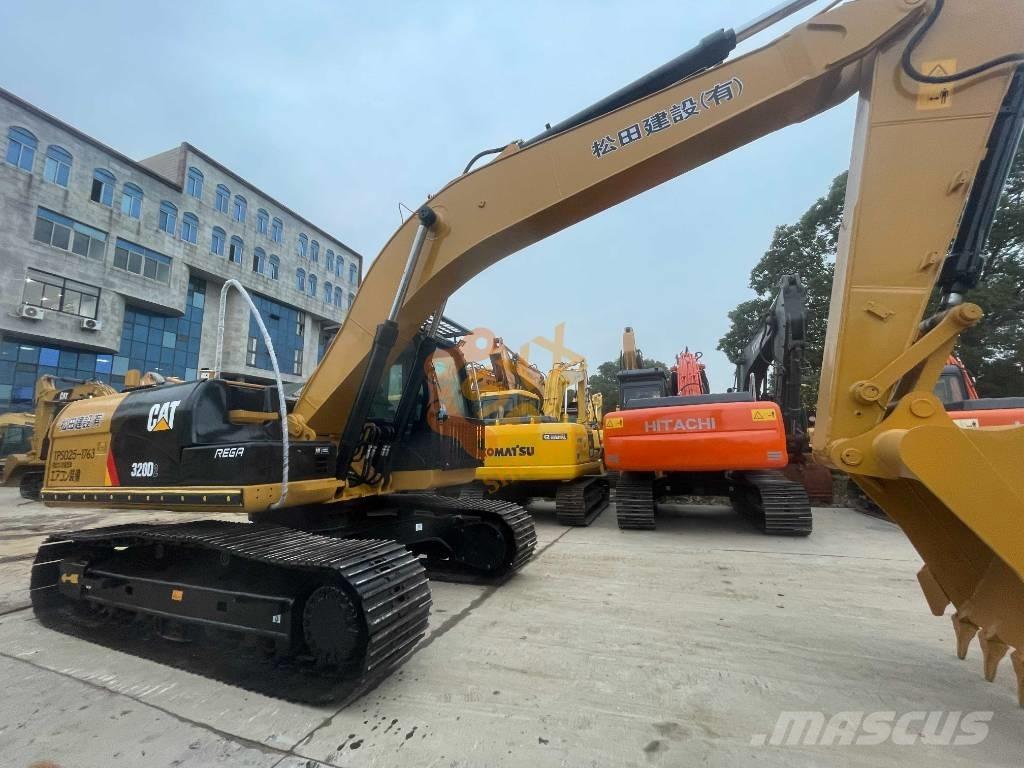 CAT CAT320 D2 Гусеничные экскаваторы