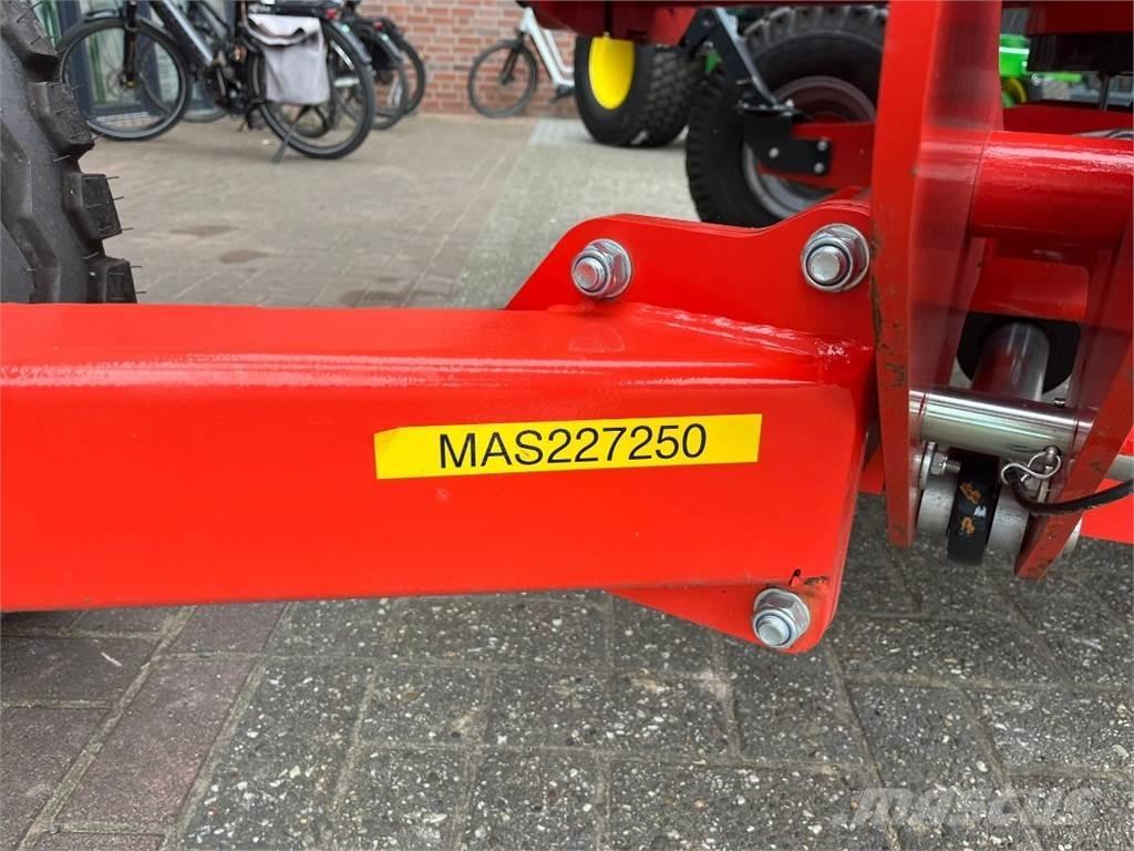 Kuhn RW1410C Упаковщики рулонов