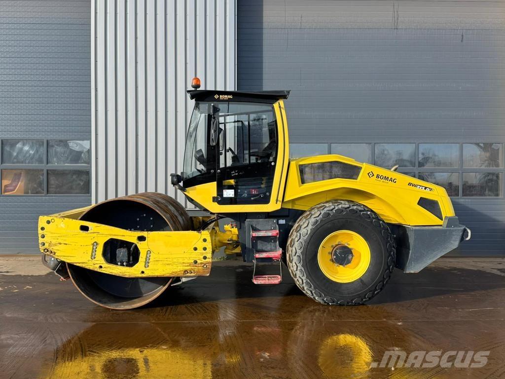 Bomag BW213D-5 Грунтовые катки