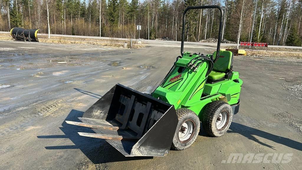 Avant 320 S Многофункциональные сельскохозяйственные погрузчики