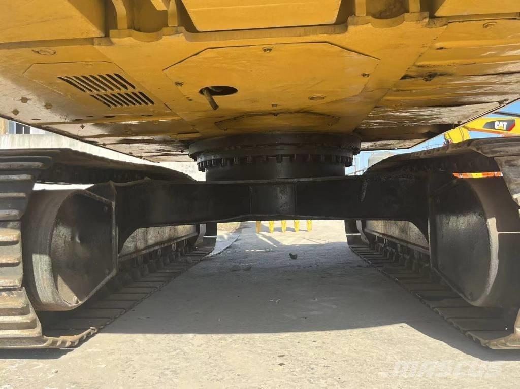 CAT 320 D Гусеничные экскаваторы