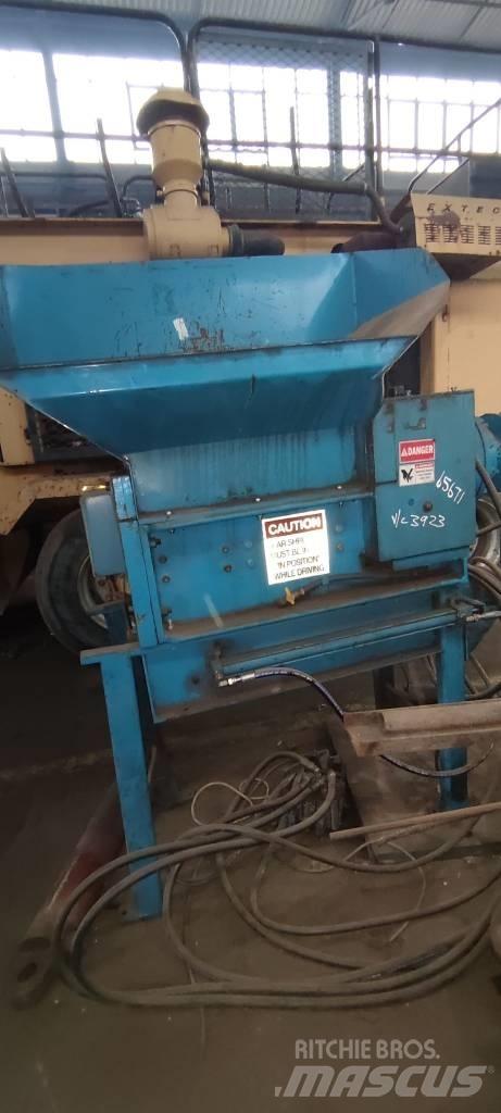  Securit Compactor Коммунальные машины