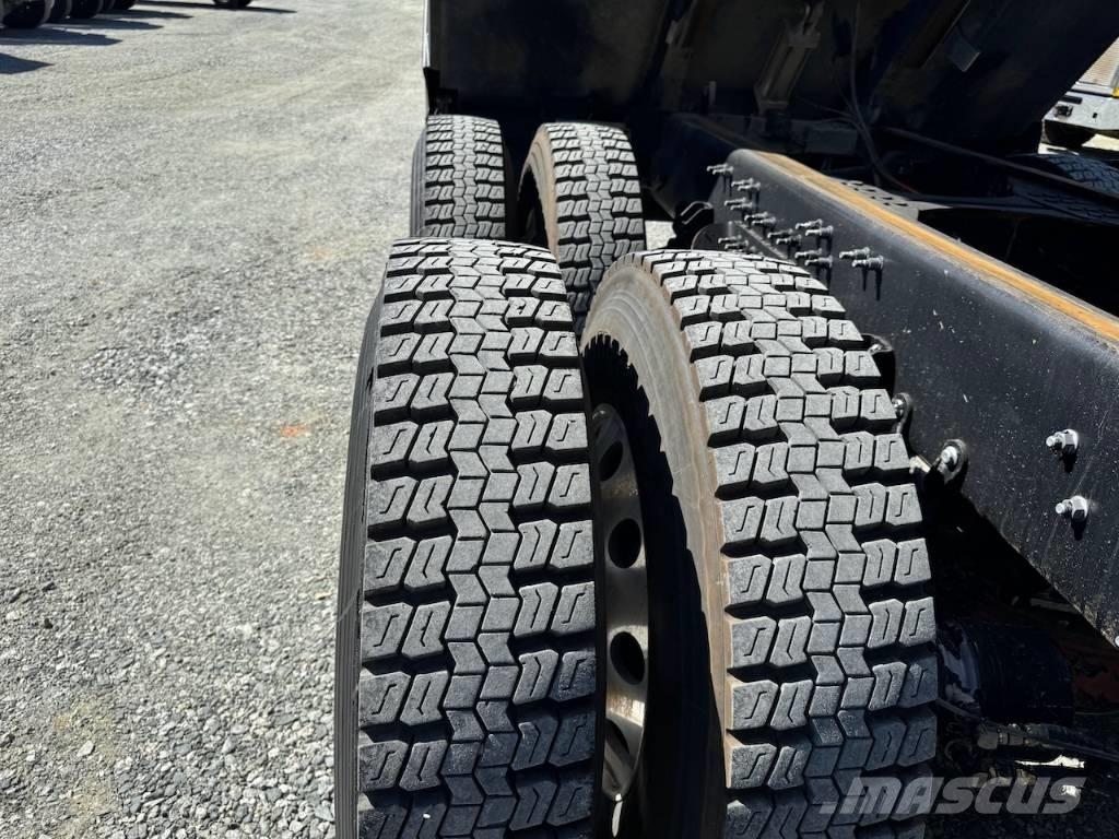 Mack Granite 84FR Грузовики-Самосвалы