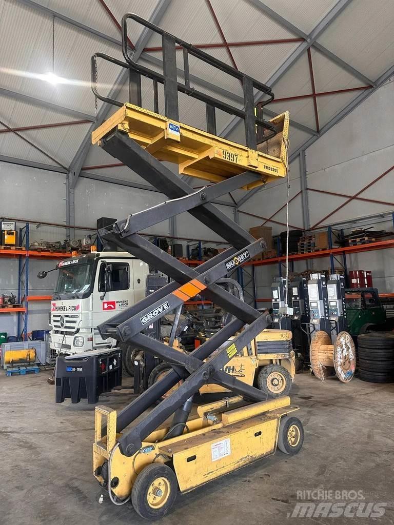 Grove SM2633E Ножничные подъемники