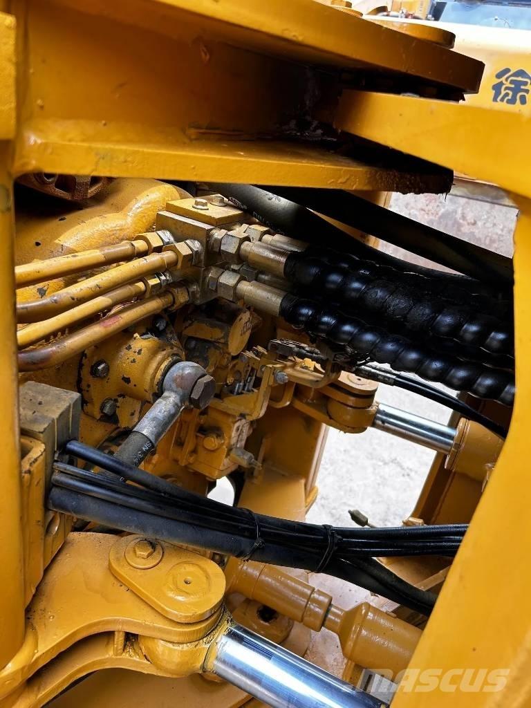 SDLG B860 Экскаваторы-погрузчики
