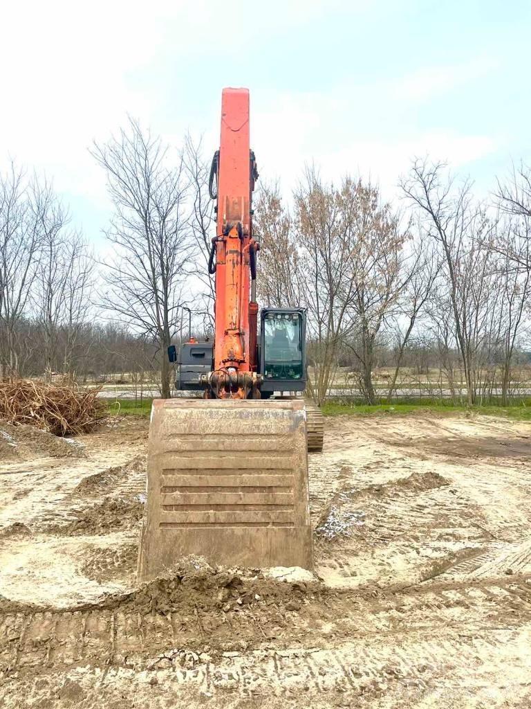 Hitachi ZX 350 LC-3 Гусеничные экскаваторы