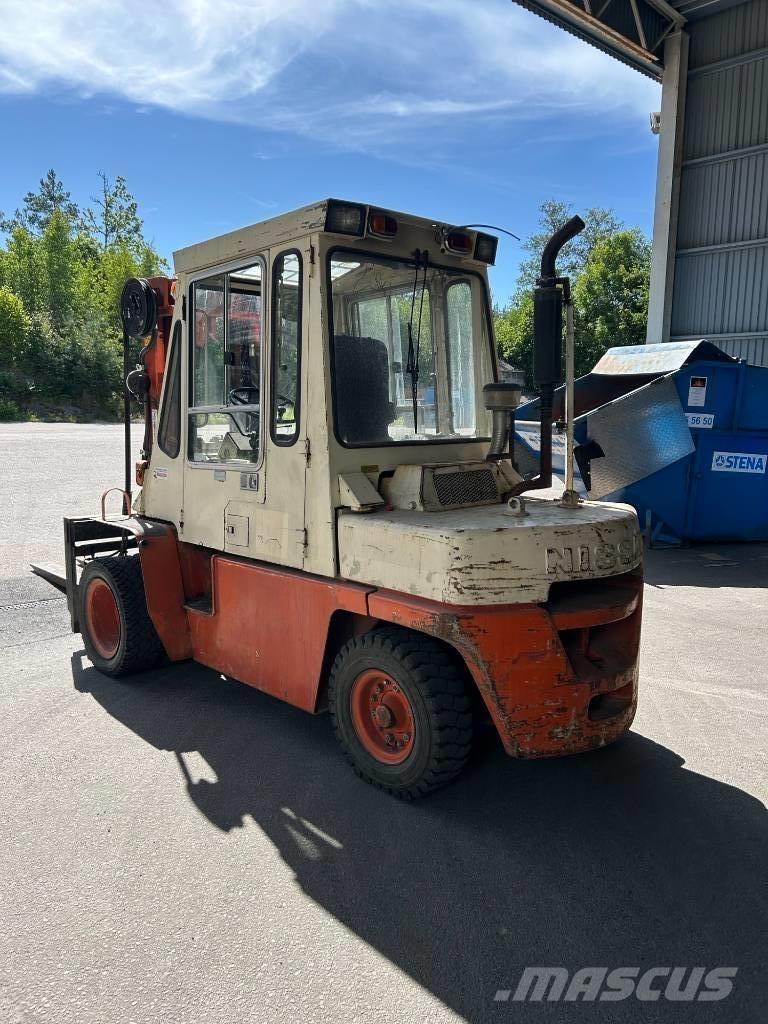 Nissan YGF03 Дизельные погрузчики