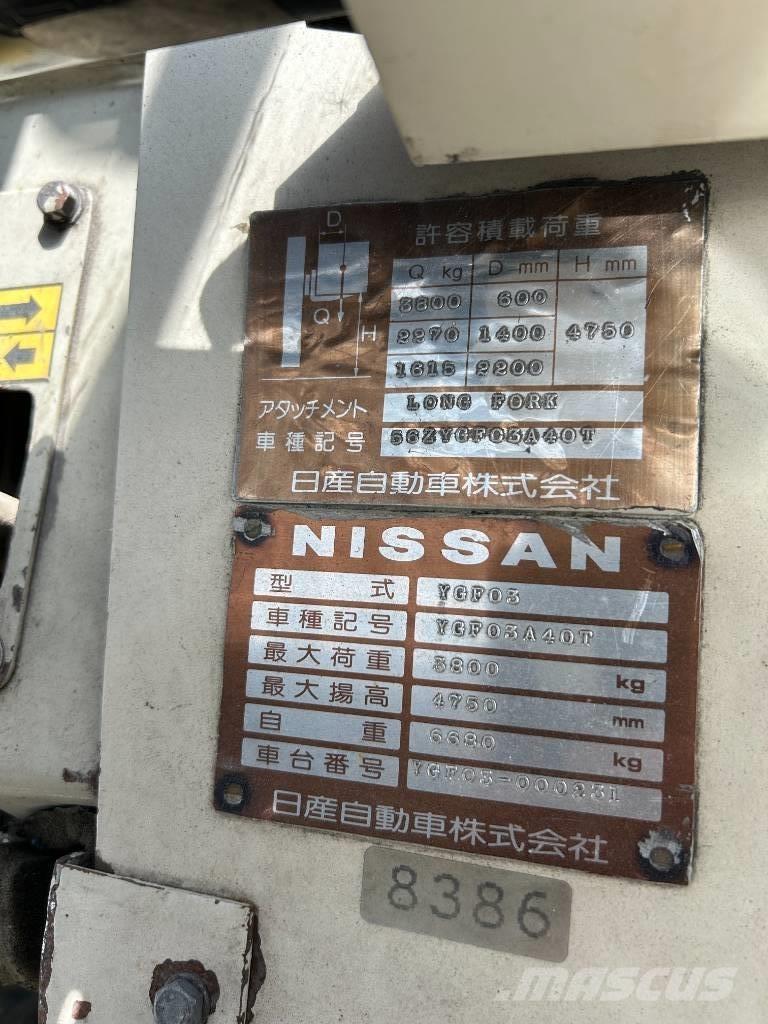 Nissan YGF03 Дизельные погрузчики