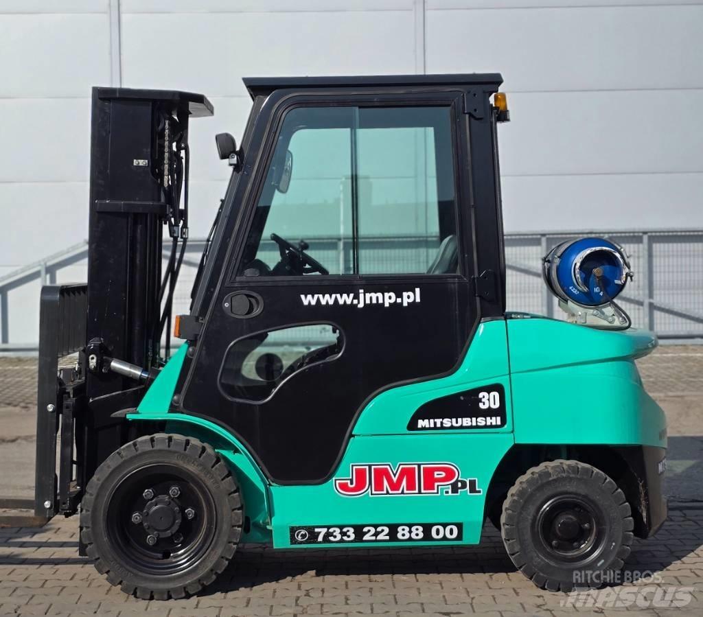 Mitsubishi FG 30 N Газовые погрузчики