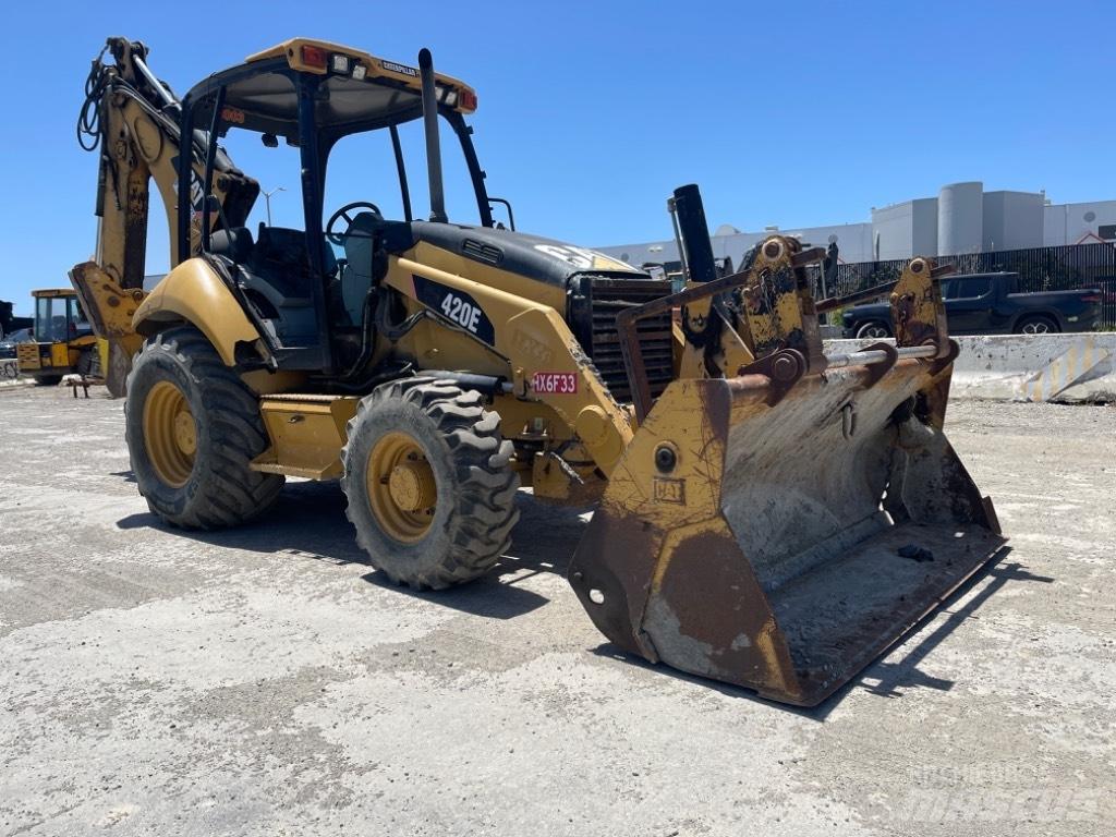CAT 420E Экскаваторы-погрузчики