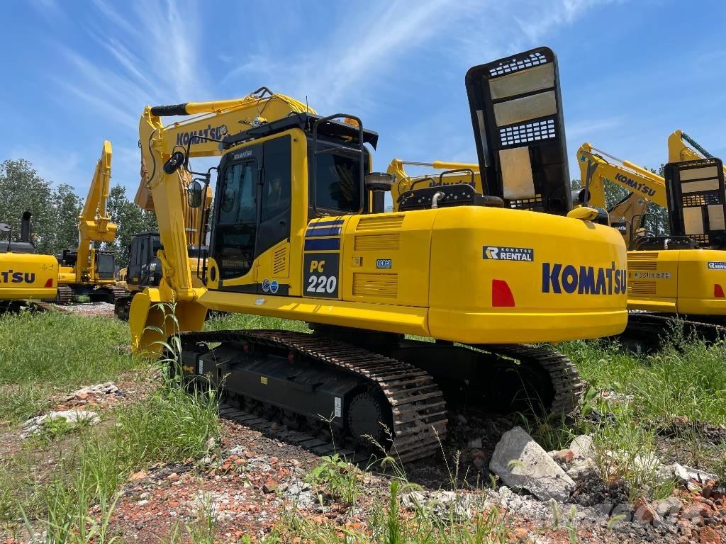 Komatsu PC 220 Гусеничные экскаваторы