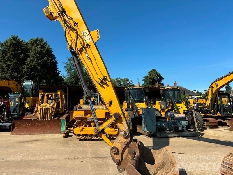 JCB JS 220 LR Гусеничные экскаваторы