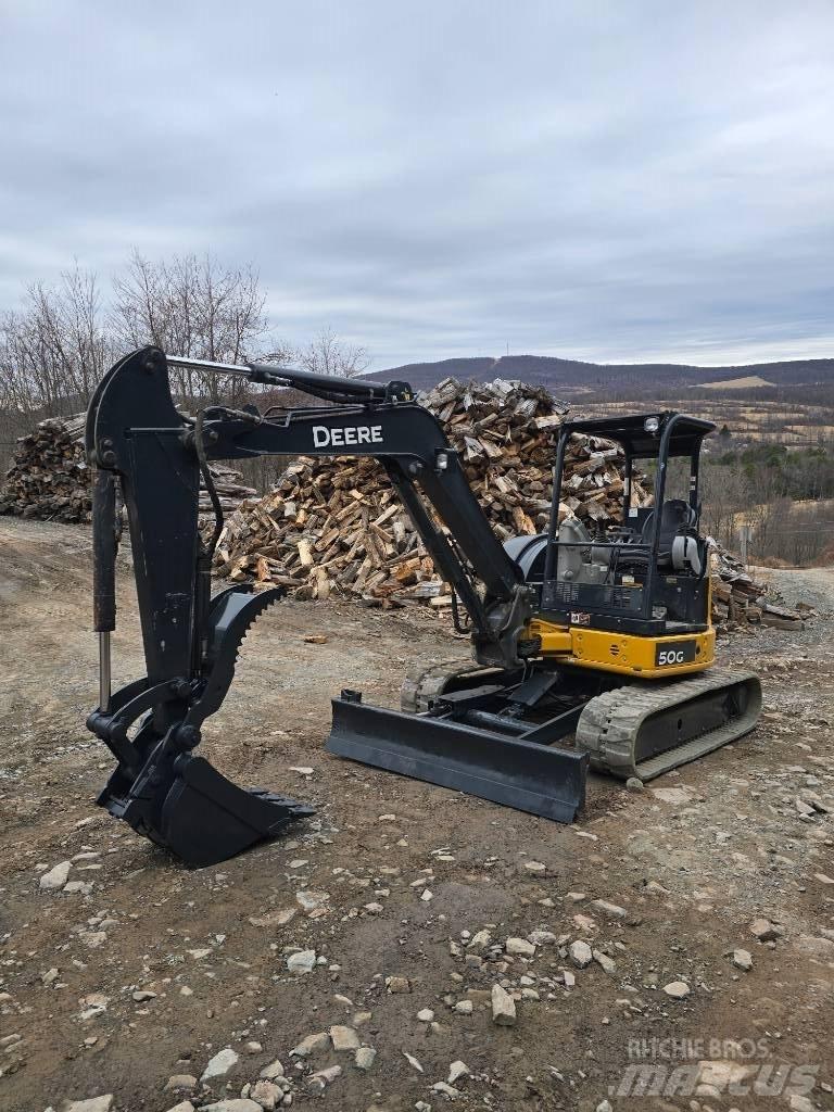 DEERE 50G Мини-экскаваторы