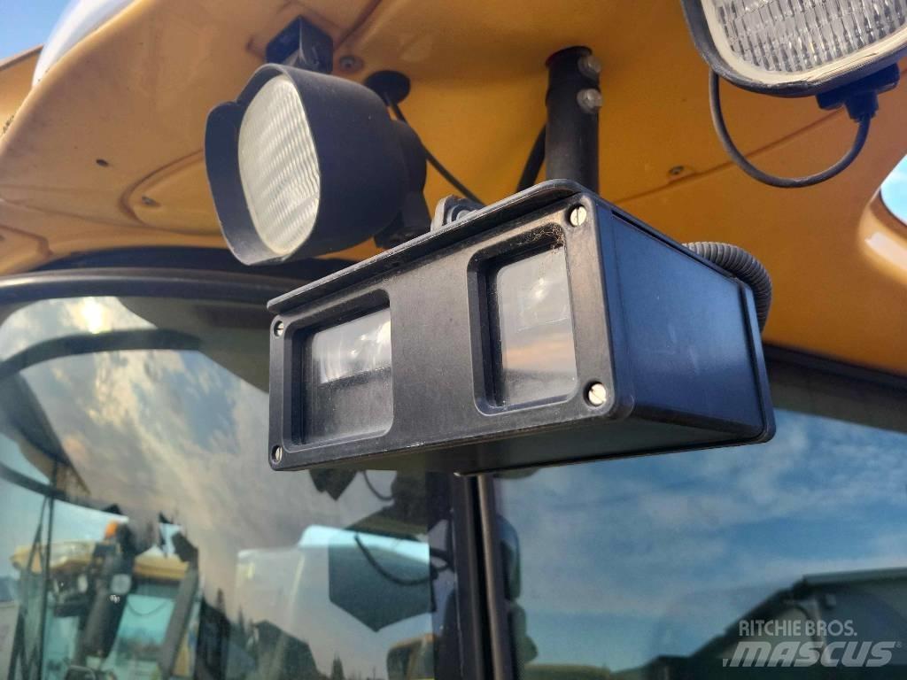 New Holland CR 9090 Зерноуборочные комбайны