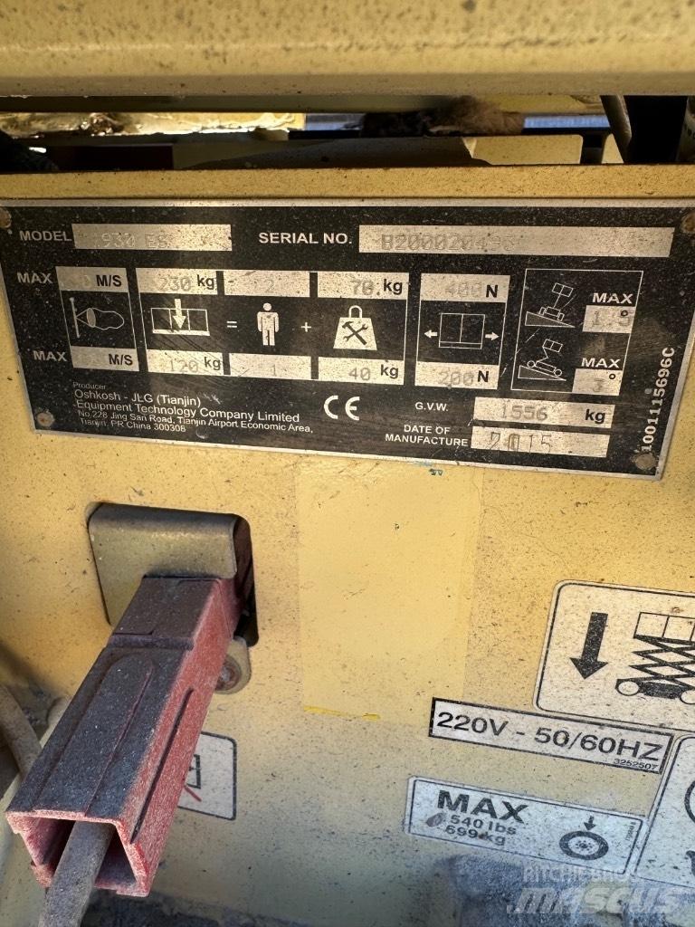 JLG ES1930 Ножничные подъемники