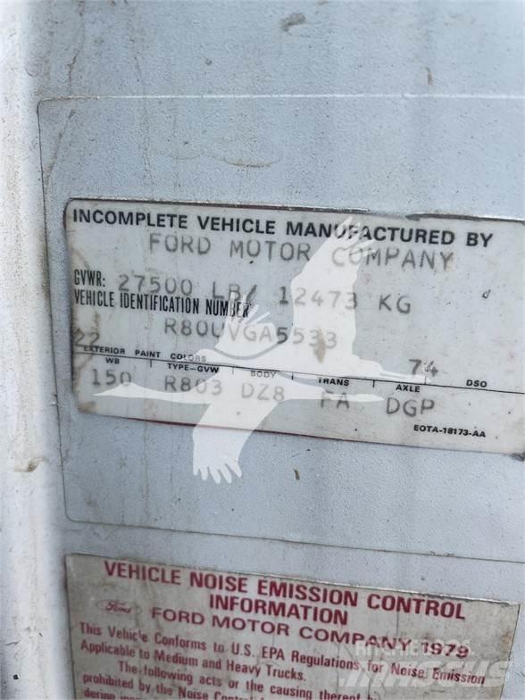 Ford 8000 Поливочные машины