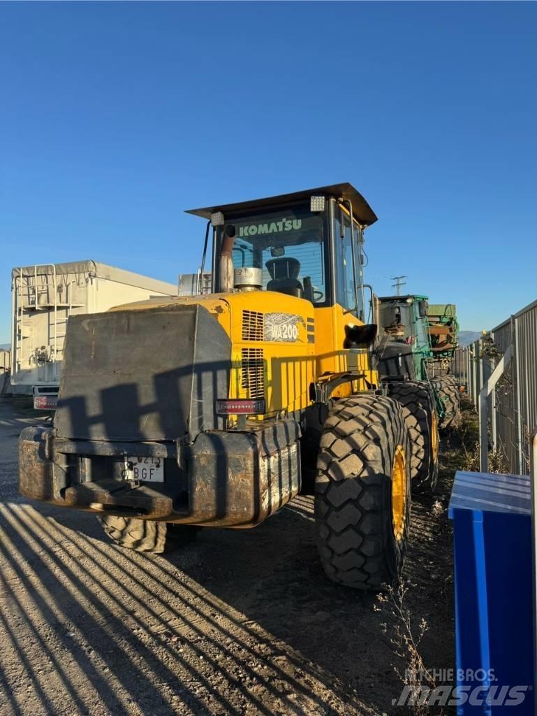 Komatsu WA 200 PZ-6 Фронтальные погрузчики