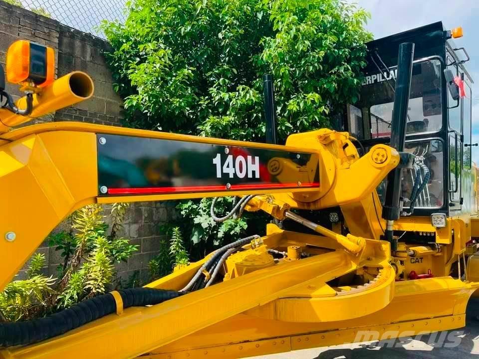 CAT 140h Грейдеры