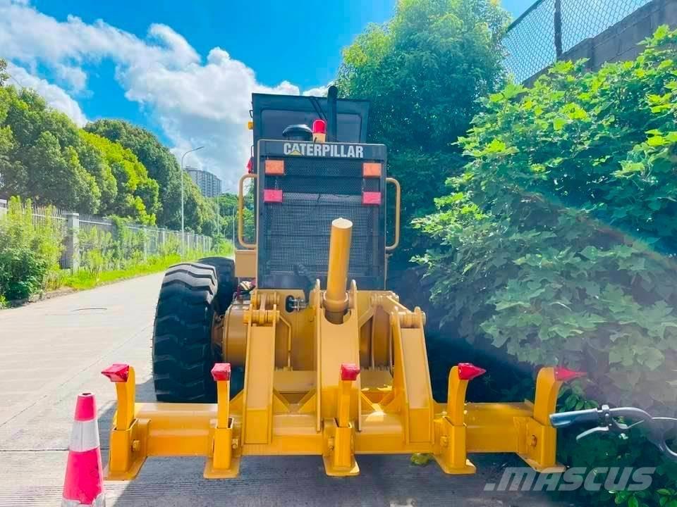 CAT 140h Грейдеры