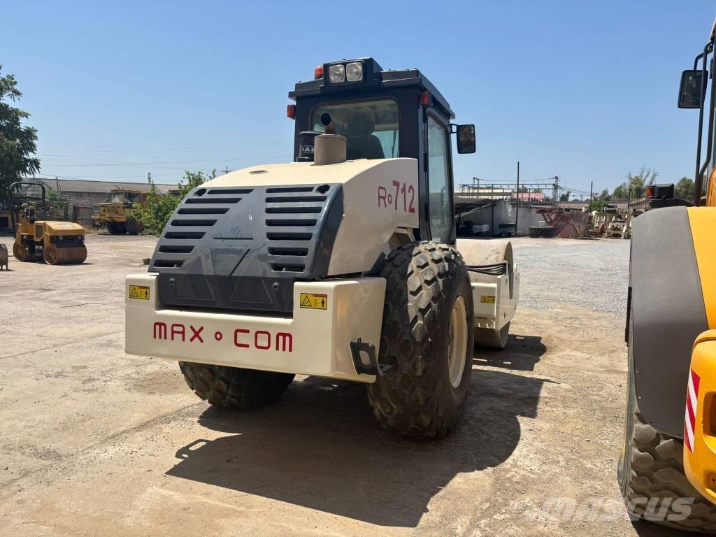  Max Com R712 Пневматические катки
