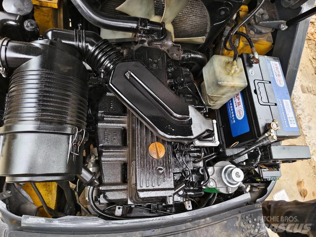 Komatsu FD30 Дизельные погрузчики