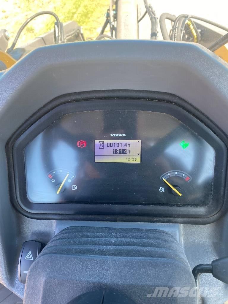 Volvo L30GS Фронтальные погрузчики