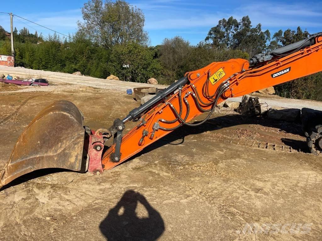 Doosan DX 140 LCR-5 Гусеничные экскаваторы