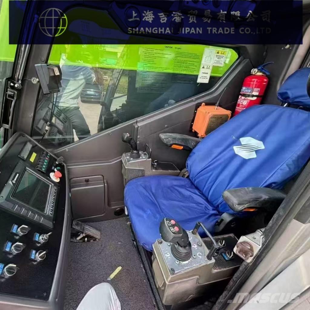 Zoomlion ZAT 2000 V7 Автокраны