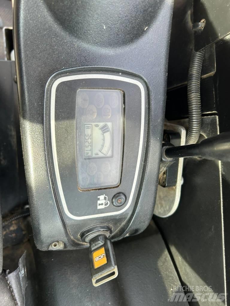 JCB 8026 CTS Мини-экскаваторы
