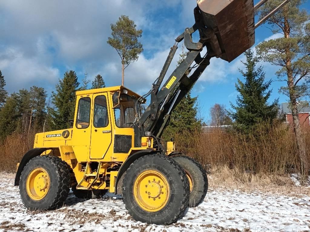 Volvo BM 4200 Фронтальные погрузчики