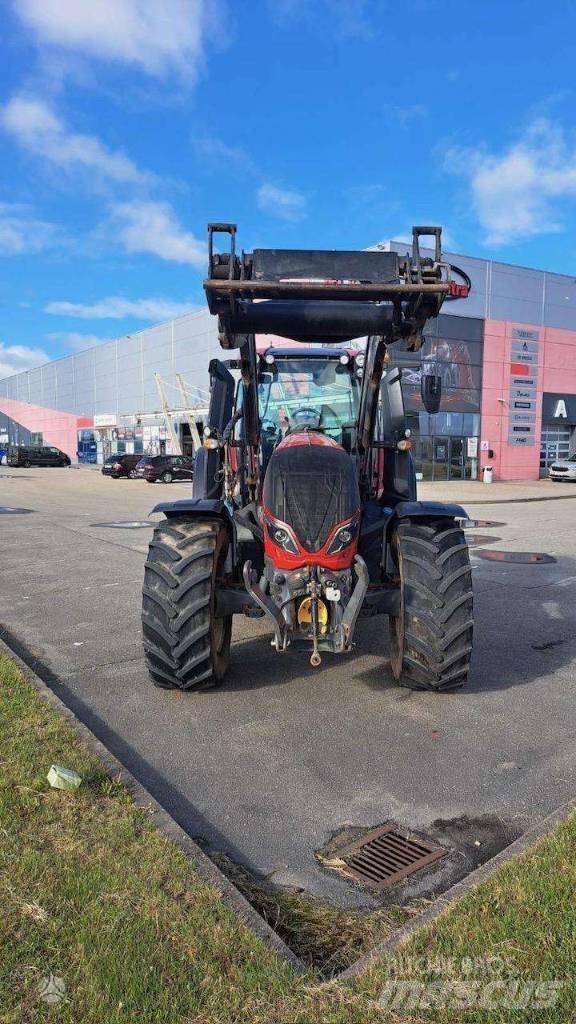 Valtra T 214 Трактора