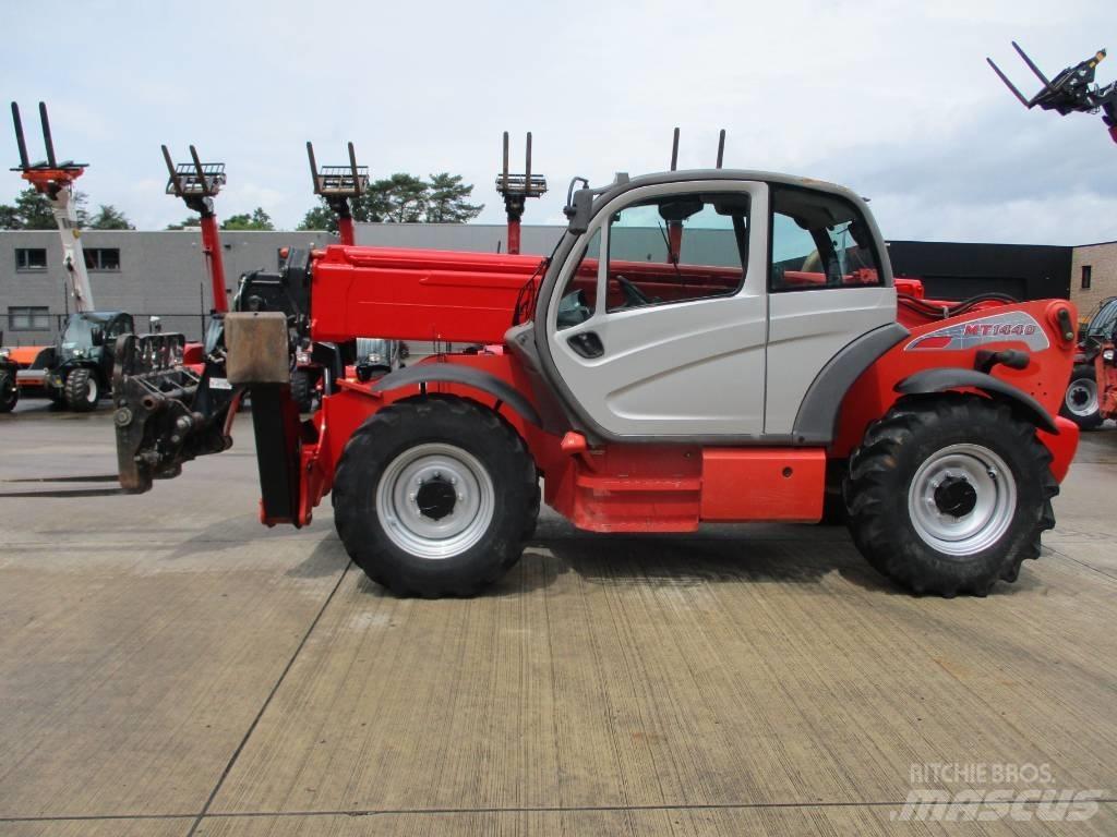 Manitou MT 1440 (066) Телескопические погрузчики