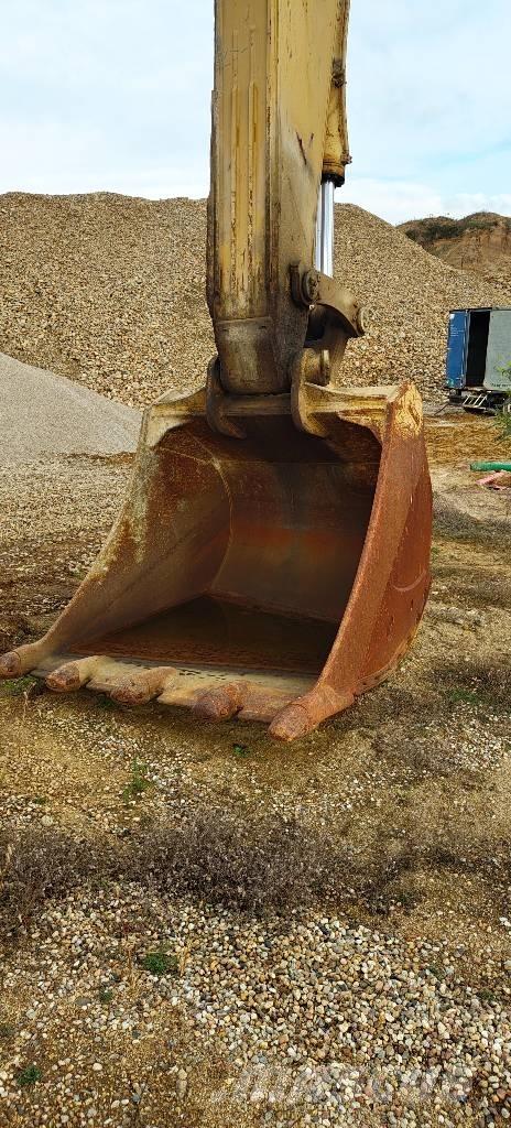 Komatsu PC 600 LC-7K Гусеничные экскаваторы