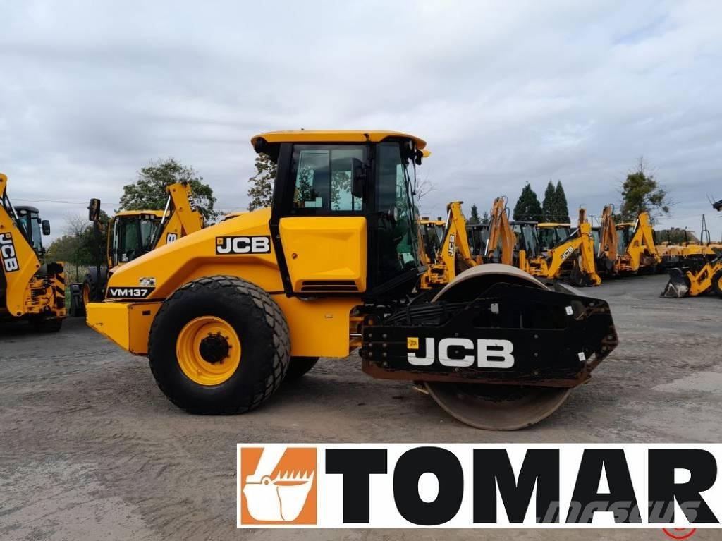 JCB Vibromax VM 137 Катки тротуарные