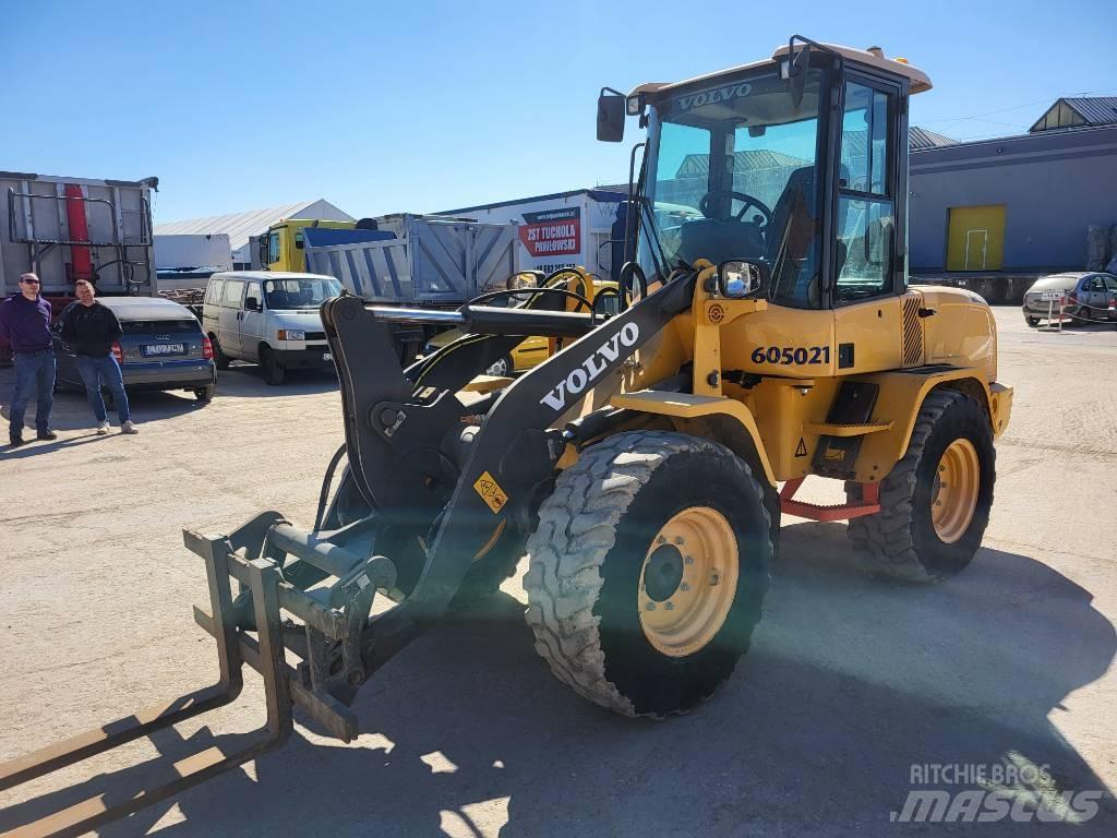 Volvo L 30 G Фронтальные погрузчики