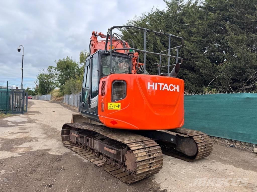 Hitachi ZX 135 US-5B Гусеничные экскаваторы