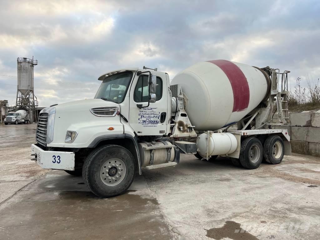 Freightliner SD 114 Специальные грузовики