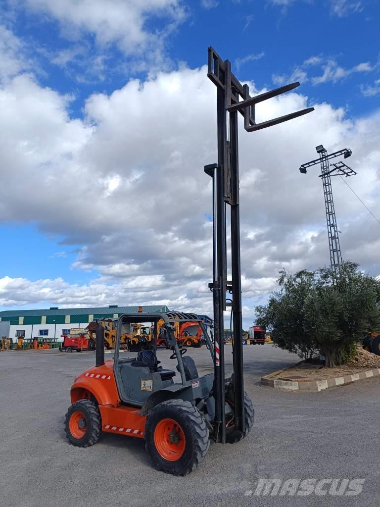 Ausa C 300 H Внедорожные погрузчики