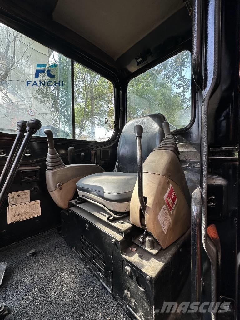 CAT 304SR Гусеничные экскаваторы