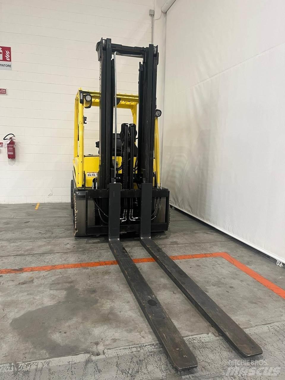 Hyster J5.5XN6 Электропогрузчики