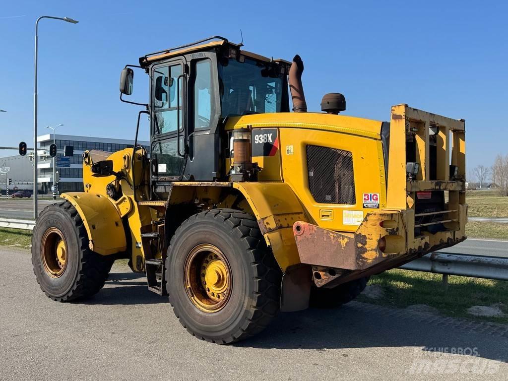 CAT 938K Фронтальные погрузчики
