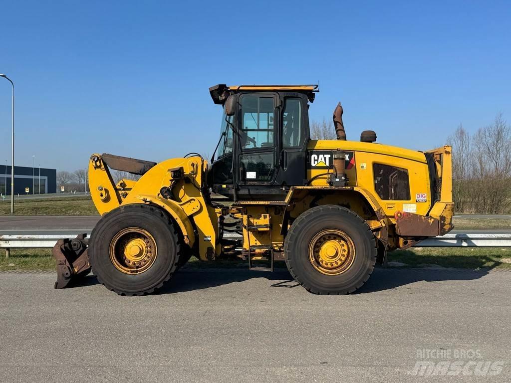 CAT 938K Фронтальные погрузчики