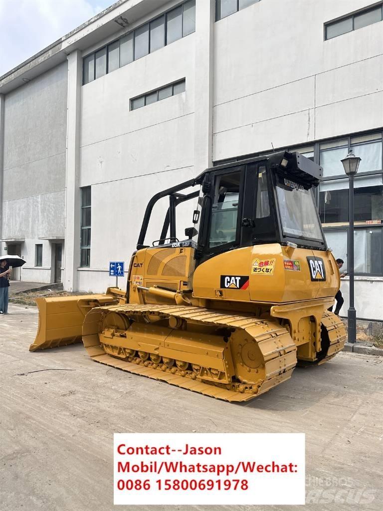 CAT D5K Гусеничные бульдозеры