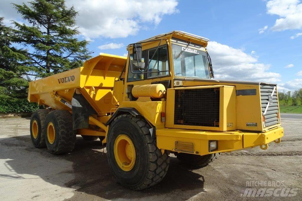 Volvo A 25 C Шарнирно-сочленённые самосвалы